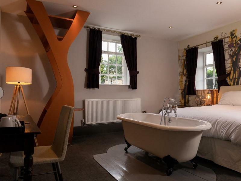 The Craven Heifer Bed and Breakfast Addingham Buitenkant foto
